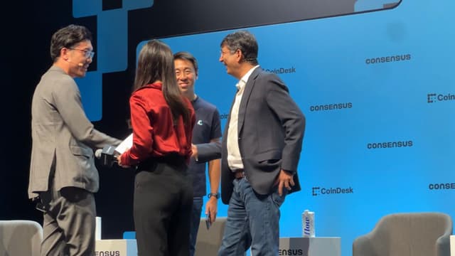 Borderless and Autonomous: The Role of Privacy and Identity in the Agentic Economy / Consensus Hong Kong by CoinDesk