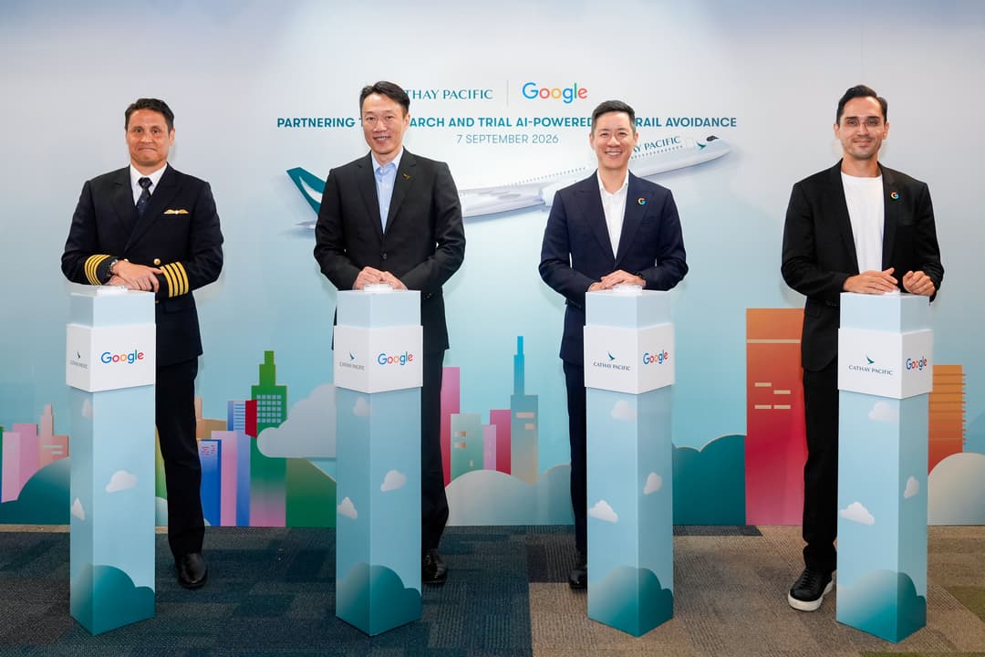 Cathay Pacific and Google executives at the contrail research partnership announcement. (L–R: Capt. Tony Pringle, Nelson Fung, Mingde Yu, Kemal Armada)